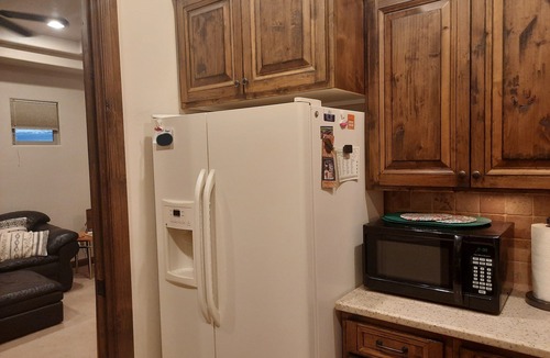 Apple Valley Apartment | Desert Paradise for Mnt Bikers and Hikers. From Gooseberry Mesa to Wire Mesa!