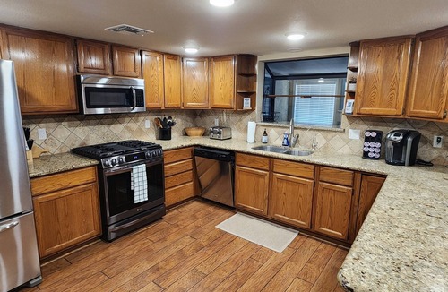 Mohave Valley House | Desert retreat located in Mohave Valley. Spacious, updated home with RV parking.
