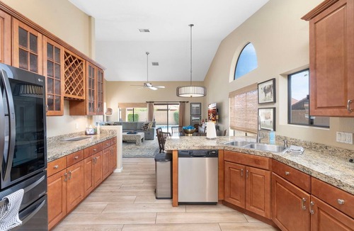 Paradise Park Vista House | Desert Retreat with Pool Near Golf & Hiking