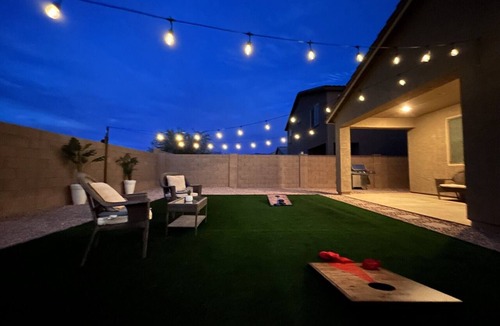 Casas Adobes House | Desert Spacious 5-bedroom house for family & groups.