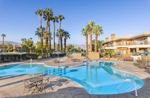 Palm Desert Hotel | Desert Springs Villas I