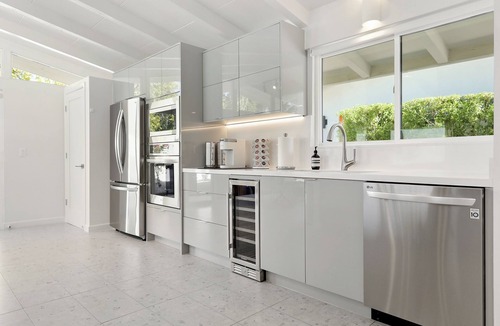 Magnesia Falls Cove House | 'Desert Tones' mid-century modern pool and spa home with lots of amenities!