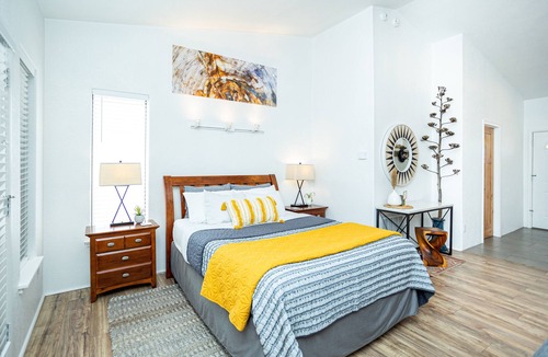Cottonwood-Verde Village House | Detached Casita, Fireplace, Hot Tub, Full Kitchen, Patio~Old Town/Sedona/Jerome
