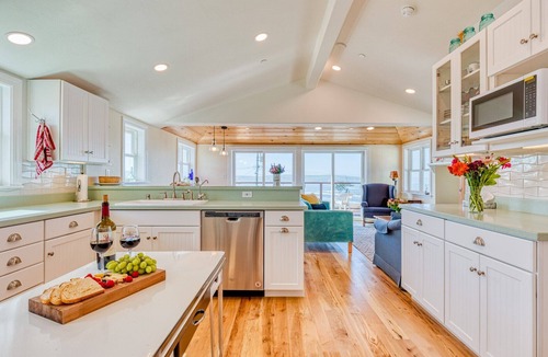 Dillon Beach Cabin | Dillon Beach! 5-Star Retreat!Dog OK~Walk to Beach~WiFi–The Lookout