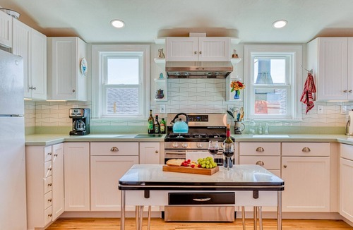 Dillon Beach Cabin | Dillon Beach! 5-Star Retreat!Dog OK~Walk to Beach~WiFi–The Lookout