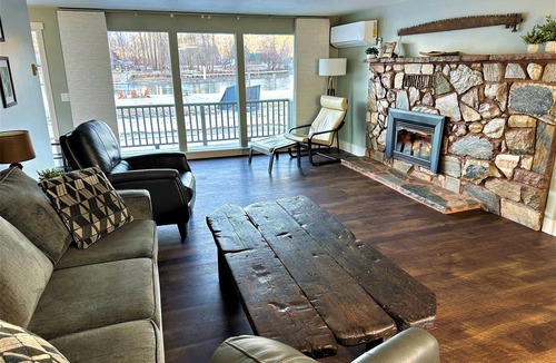 St. Maries House | Discover St. Maries charm in our spacious 3-bedroom retreat