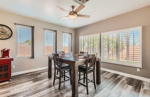 Paradise Hills House | Dog & Family Friendly! Super Cute Single Story!