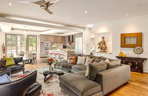 Downtown Apartment | Downtown Boulder Gem with Flatirons Views & Hot Tub