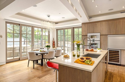 Downtown Apartment | Downtown Boulder Gem with Flatirons Views & Hot Tub