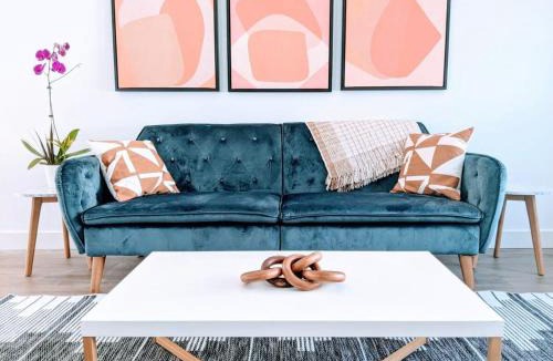 Carlson Park Apartment | Downtown Culver City New Designer Lux 1 Bedroom