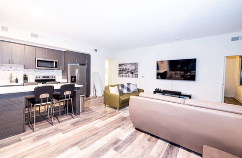 Downtown Apartment | Downtown Silver Spring 2BR Luxury Apt with Rooftop Pool & Metro access