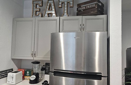 Downtown Las Vegas Apartment | Easy Home Vacations-Relax, Stay, Enjoy!