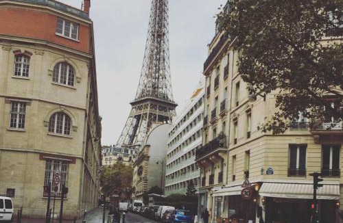 Quartier du Gros-Caillou Apartment | Eiffel Tower Champs De Mars