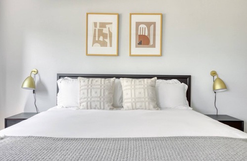 Hollywood Apartment | Elegant Hollywood 1BR w/ Pool, walk to metro, restaurants, by Blueground