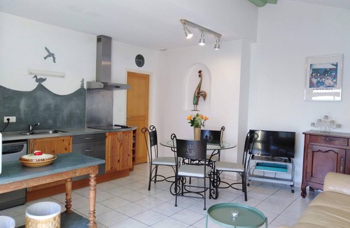 Lamothe-Capdeville Apartment | Enjoy a peaceful vacation in the countryside