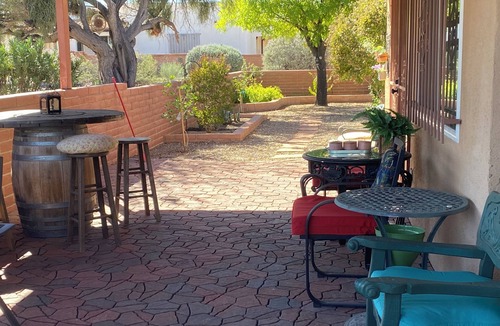 Pueblo Estates House | Enjoyable 2-bedroom house with AC in Green Valley, Nice covered patio.