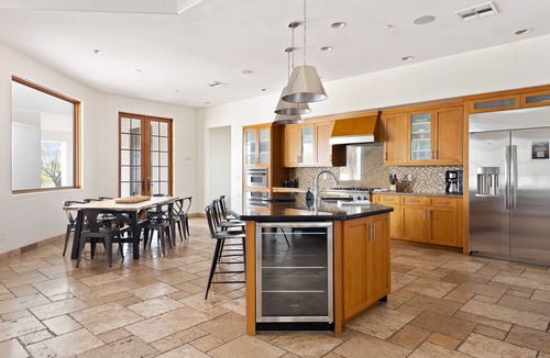 La Tierra Estates House | *Entertainers Paradise* Arcade/Golf Simu/Pickleball/Theater/Gym/Swim-up Bar!