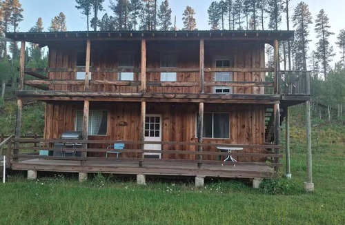 Blue Cabin | Entire Beaver Creek Guest Ranch 14-bed cabin in Blue perfect for group getaways