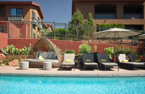 West Sedona Hotel | Escape to a Luxurious Room Perfect for Wellness Retreats