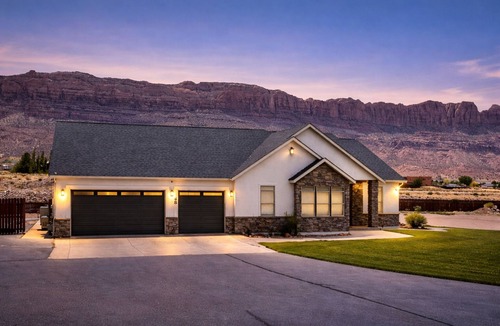 Moab South Valley House | Exclusive Retreats Desert Dream Estate 10 Bedrooms Sleeps 35