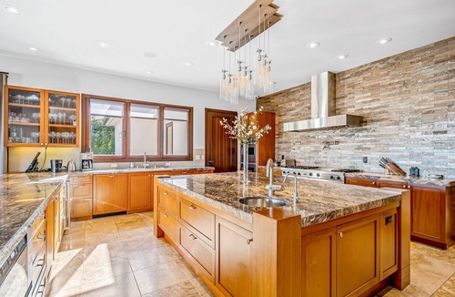 La Jolla Mesa House | Exquisite home with pool, sauna, hot tub, 3 fireplaces, balcony, & washer/dryer