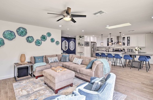 Park Scottsdale One House | Families Welcome! Scottsdale Gem w/Pool & Jacuzzi