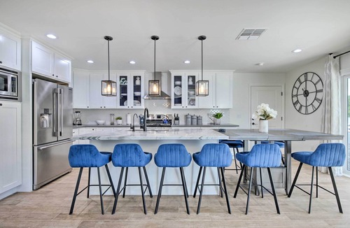 Park Scottsdale One House | Families Welcome! Scottsdale Gem w/Pool & Jacuzzi