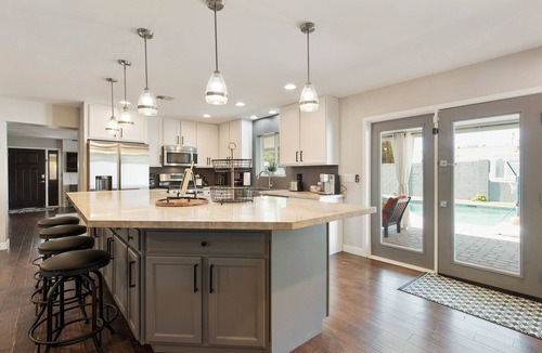 Scottsdale Country Acres House | Family/Group Space: Has it ALL with 2 Neighboring Houses+2Pools+Hot Tub &More!
