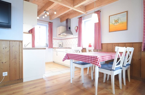 Niederberndorf House | Field barn - left -
