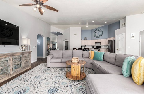 Desert Sunset House | FREE Heated Pool Near State Farm Stadium Family-Friendly Vacation Home