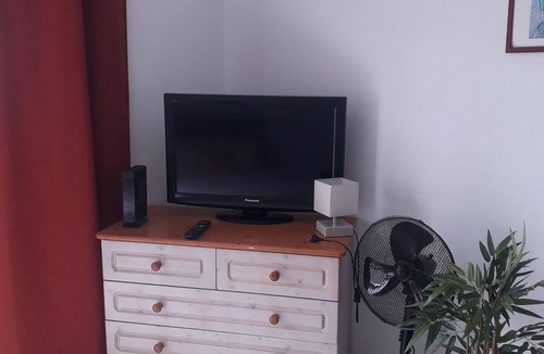 Bas-Vernet Apartment | Fully equipped studio with parking and balcony in secure residence