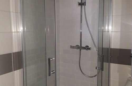 Bas-Vernet Apartment | Fully equipped studio with parking and balcony in secure residence
