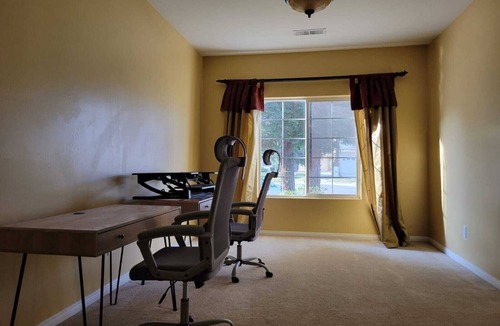 Southern Oaks House | Fully furnished 4BR House at safe classy SW Neighborhood up to 12 guests