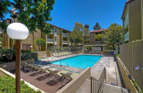 Pacific Beach Condo | Furnished 1 bed condo in the heart of Pacific Beach