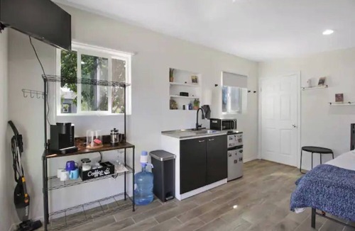 Tucson House | Gated Desert Casita w/Covered Parking & Patio