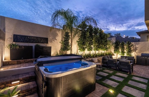 Las Vegas House | Gated,new 5bed home in Vegas Summerlin (Red Rock Casino area),w/Hot Tub,BBQ,etc