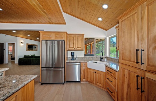 Eagle Mountain Estates Cabin | Get in my Yeti, Game room, 4 bed 3 bath, Pets!