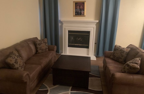 Palmdale House | Golf course special w/heated pool/jacuzzi