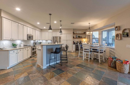 Augusta Ranch House | GOLF View, Game Room, ALL King Beds, Htd Pool, Spa, Outdoor Kitchen, Putting Green, Corn Hole
