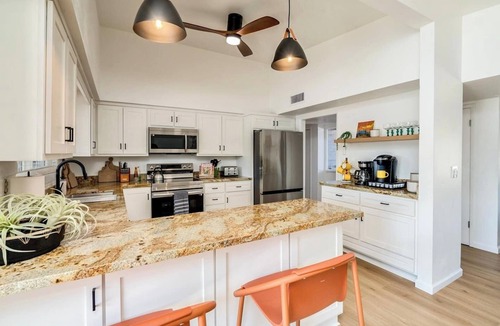 Casas Adobes House | Gorgeous home with resort-like backyard- heated pool- pet friendly!