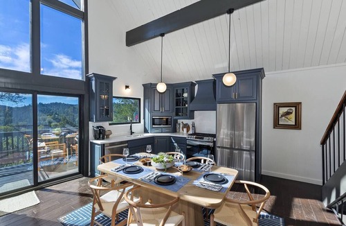 Lake Arrowhead Cabin | Gorgeous Lake Views | 3BR | Lake Access