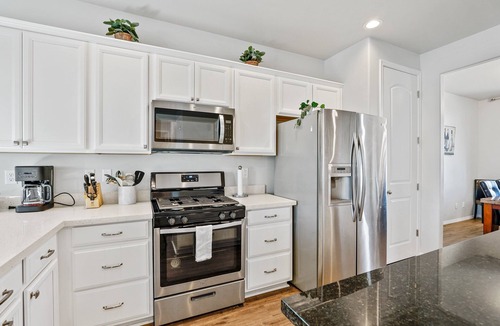 Bellemont House | Grand Canyon Getaway | Near Snowbowl, Flagstaff & Sedona | Family-Friendly | Sleeps 14