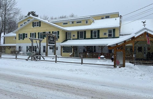 West Dover Bed & Breakfast | Gray Ghost Inn