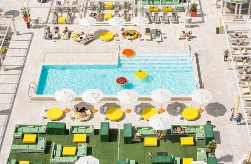 Downtown Las Vegas Hotel | Great Amenities Onsite! 4 Convenient Units! Minutes to The Neon Museum!