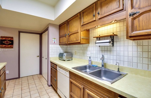 Green Valley House | Green Valley Abode w/Pool Access & Mtn Views