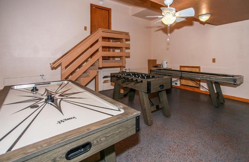 Moonridge House | Grizzly Manor