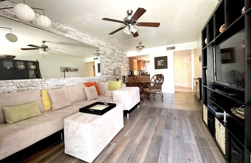 South Scottsdale Condo | Ground Floor : Garage : Big Patio : 2 Desks : Heated Pool : Hypoallergenic Dogs