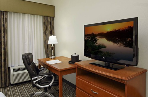 Austinburg Hotel | Hampton Inn Ashtabula