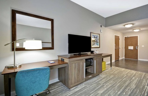 Blue Ash Hotel | Hampton Inn Blue Ash/Cincinnati