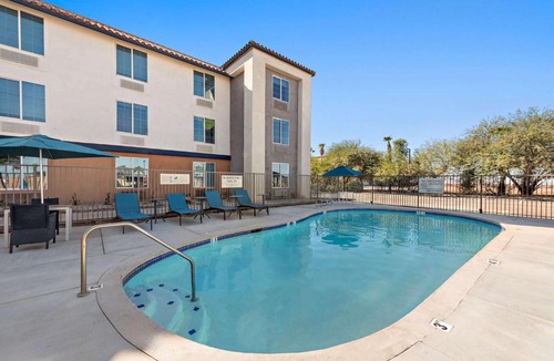 Calexico Hotel | Hampton Inn by Hilton Calexico